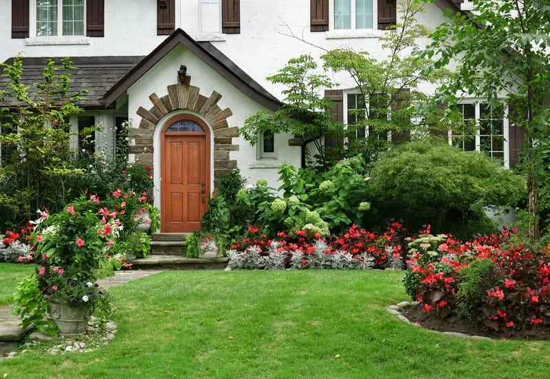 How to Keep Your Landscape in Good Shape During the Summer