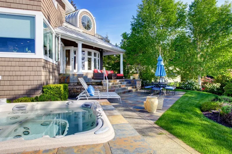 What Your Backyard Needs to Maximize the Value of Your Home